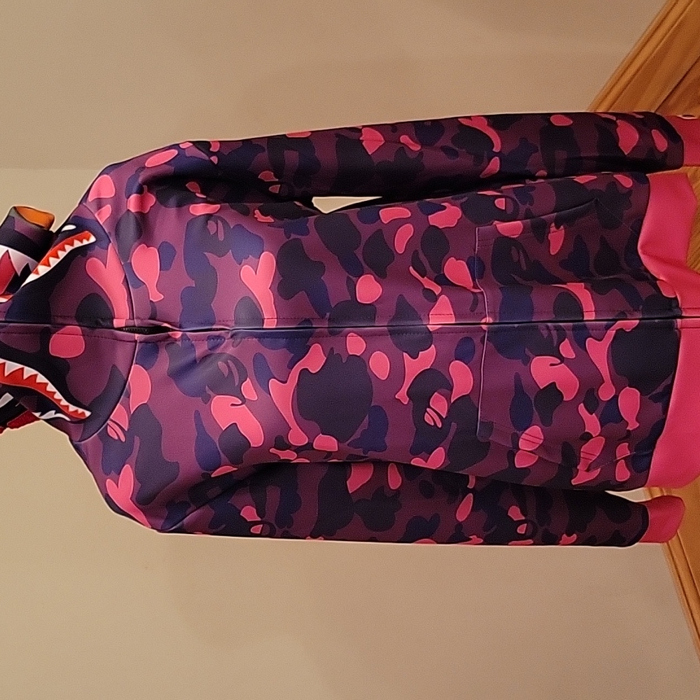 NWOT Bape sweatshirt ( imitation)